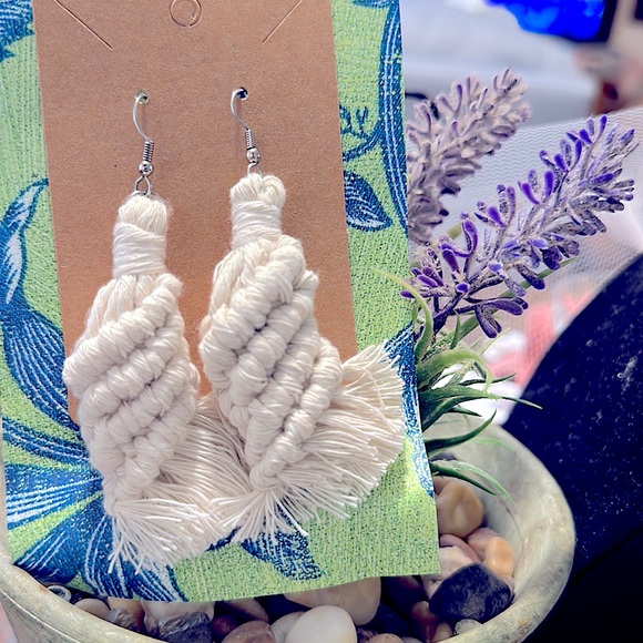 🥳HP: Boho Woven Tassel Earrings Handcrafted Macrame Knotted Frayed  Earrings - Picture 6 of 16